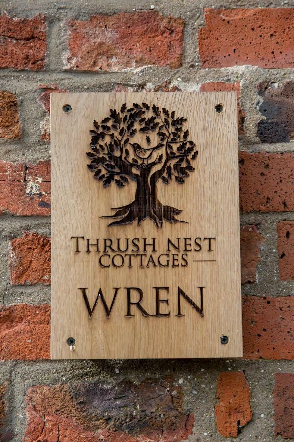 Thrush Nest Cottages - Wren Cottage Sleeps 4, 2 Bedrooms & Stable Cottage Sleeps 2, 1 Bedroom 约克 外观 照片