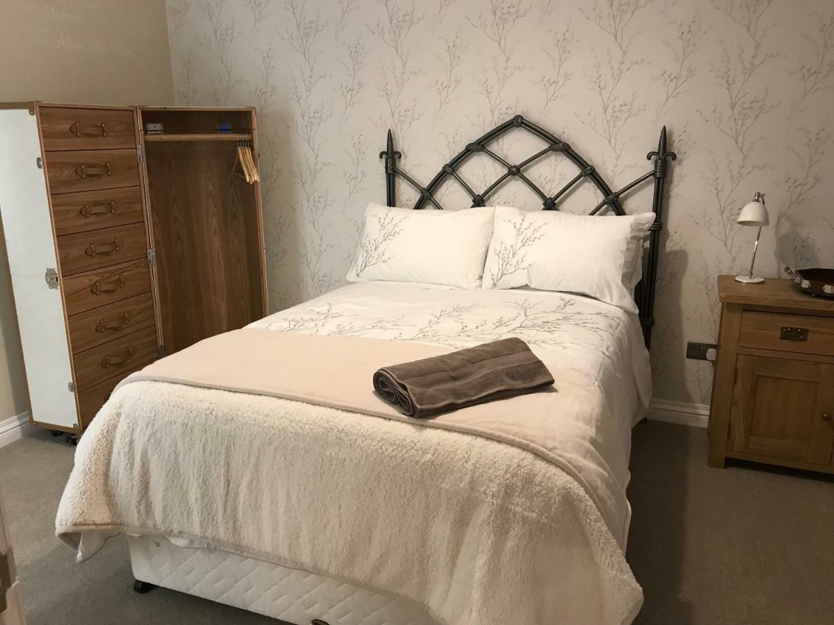 Thrush Nest Cottages - Wren Cottage Sleeps 4, 2 Bedrooms & Stable Cottage Sleeps 2, 1 Bedroom 约克 外观 照片
