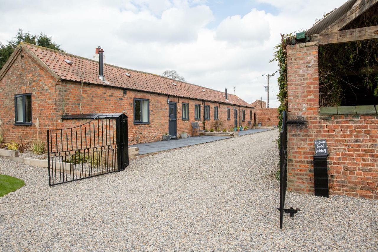 Thrush Nest Cottages - Wren Cottage Sleeps 4, 2 Bedrooms & Stable Cottage Sleeps 2, 1 Bedroom 约克 外观 照片